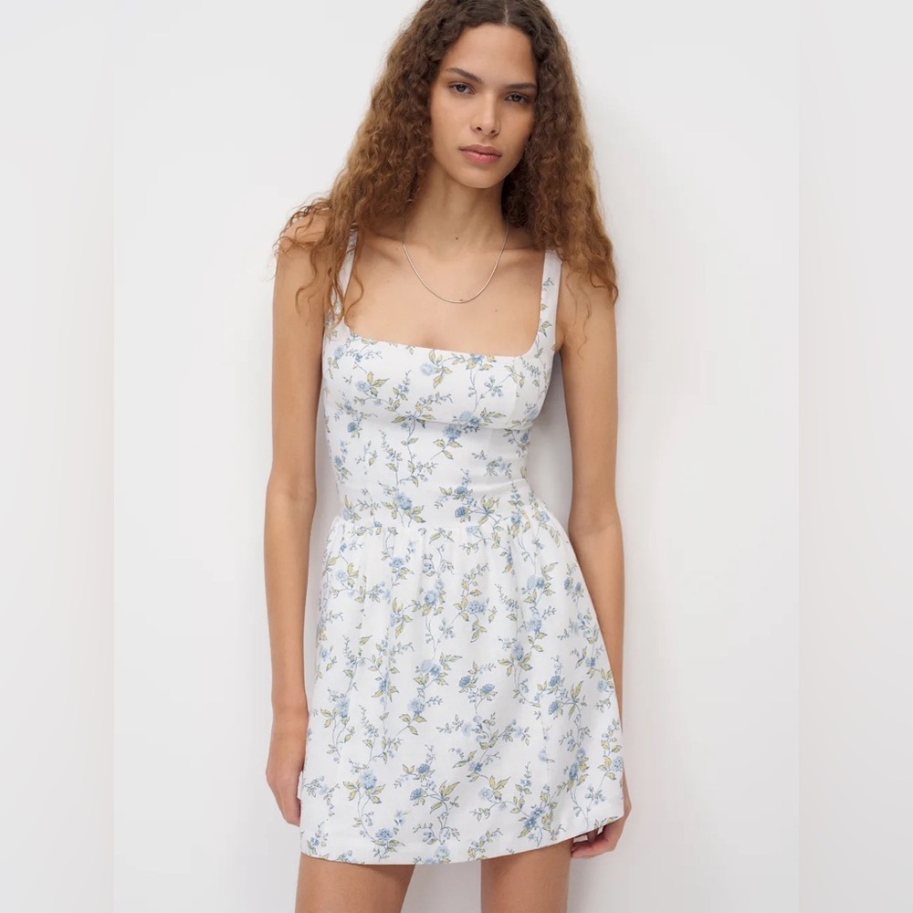 Reformation Janu Linen Mini Dress In Nostalgia, NWOT, NEVER WORN, NO FLAWS.